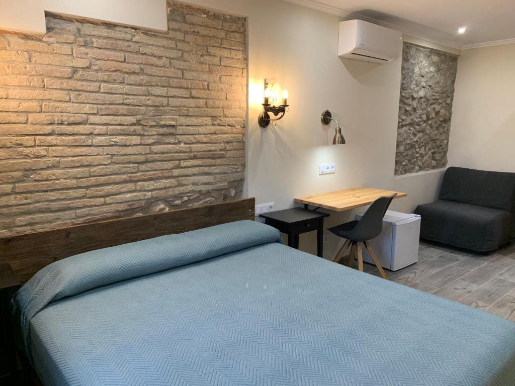 Hostal Milana Girona - Vista 3