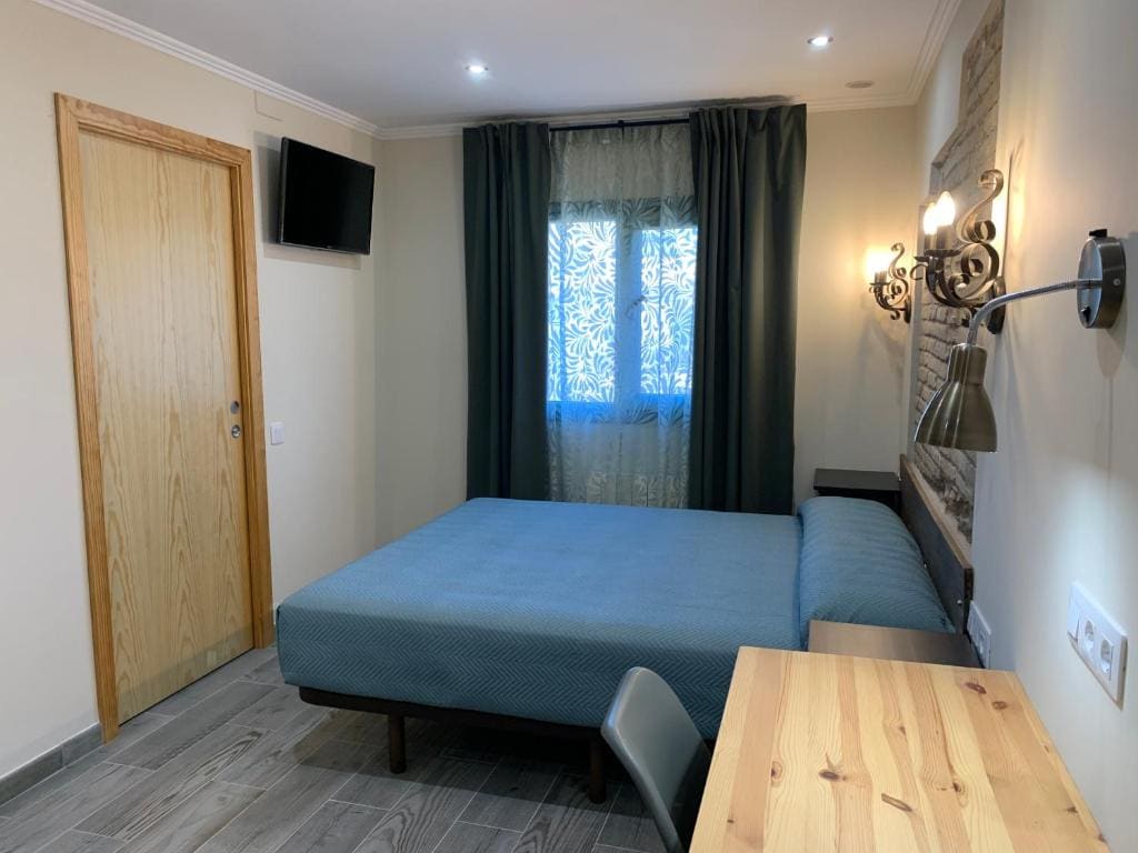 Hostal Milana Girona - Vista 5