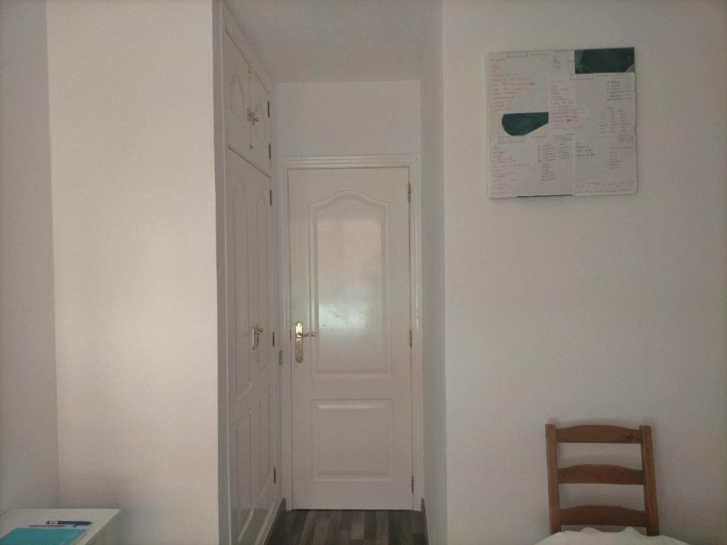 Apartamento de tres habitaciones - Vista 2