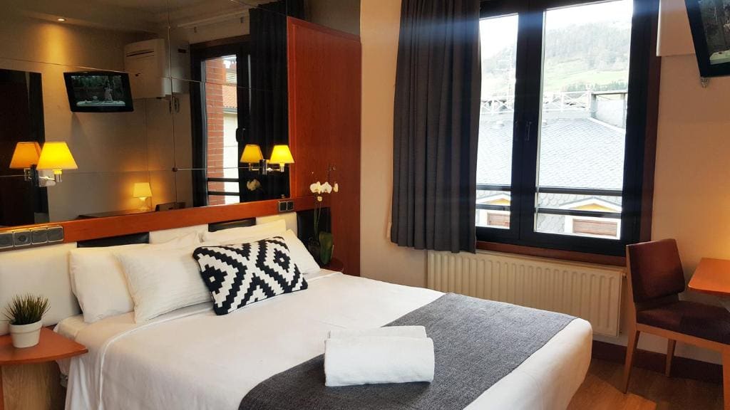 Hotel Oria - View 2