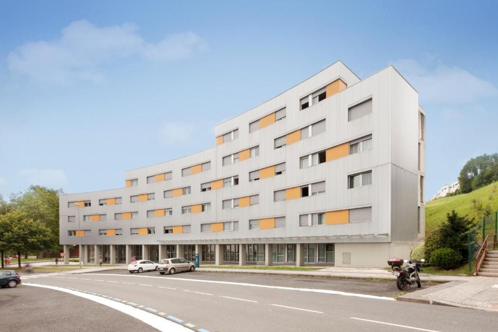 Residencia Universitaria Resa Manuel Agud Querol - Main view