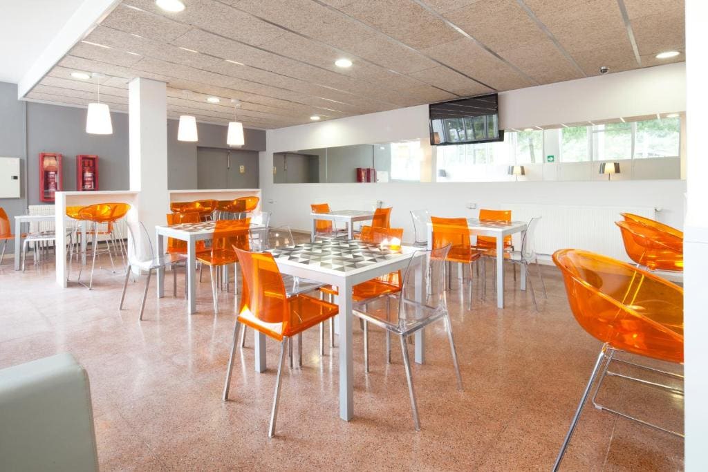 Residencia Universitaria Resa Manuel Agud Querol - View 4