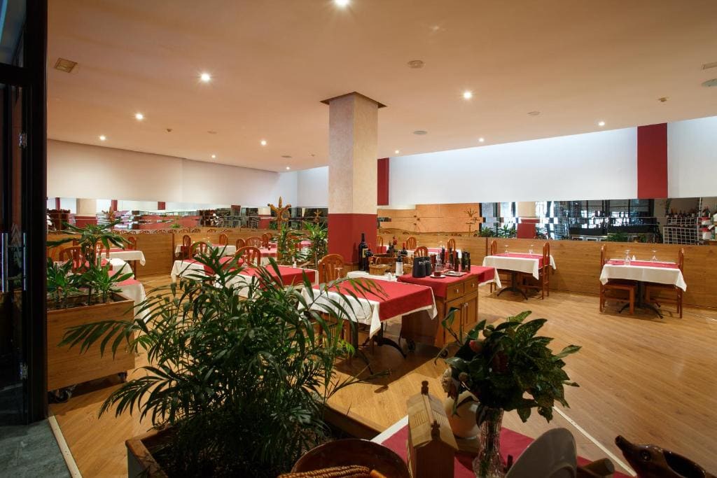 Hotel Restaurante Pontiñas - View 4