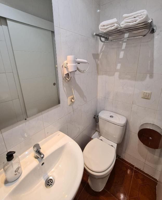 Hostal Santa Barbara - Tampilan 3