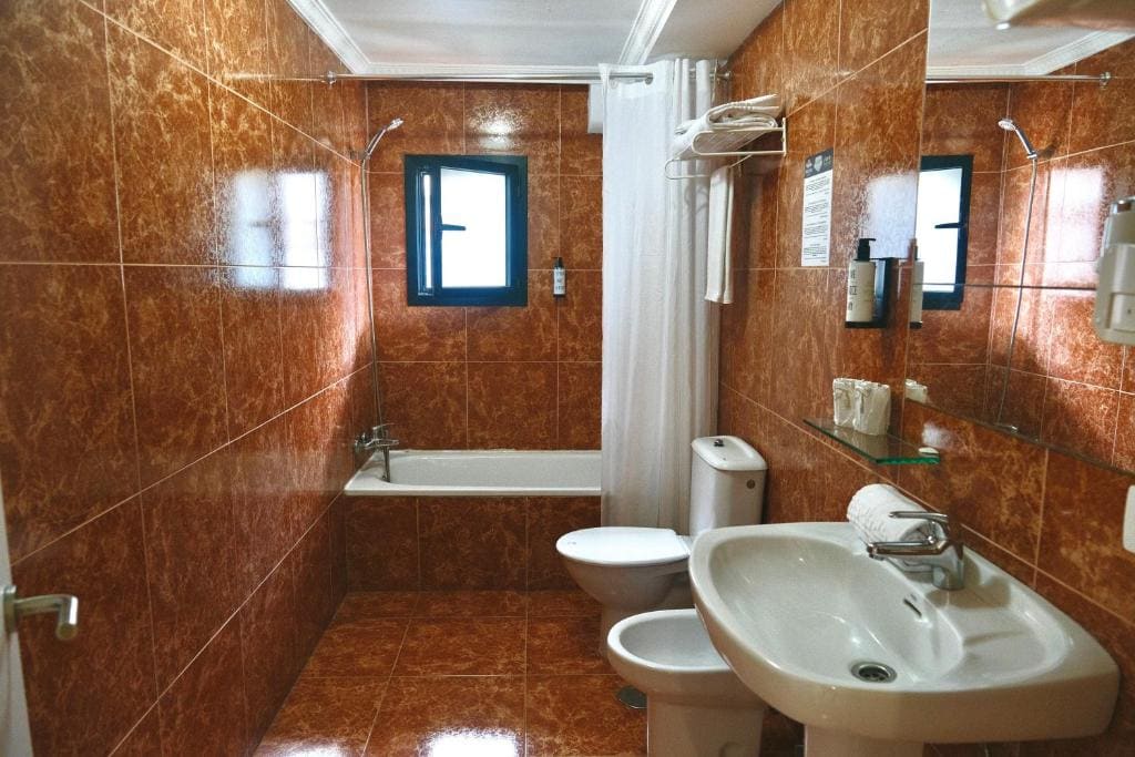 Hotel Adonis Capital - View 3