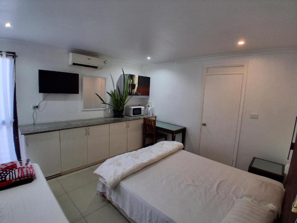 Nadi Airport Transit Hotel - View 2