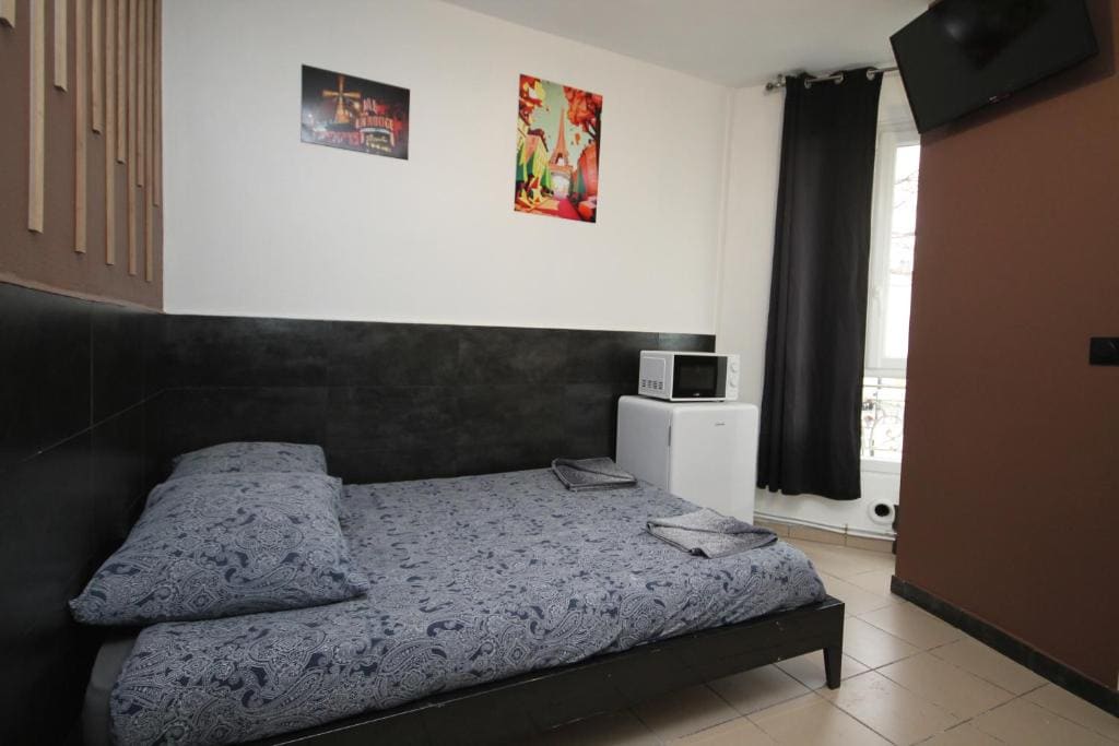 09 - Chambre proche Paris et Transports avec TV WIFI - View 6