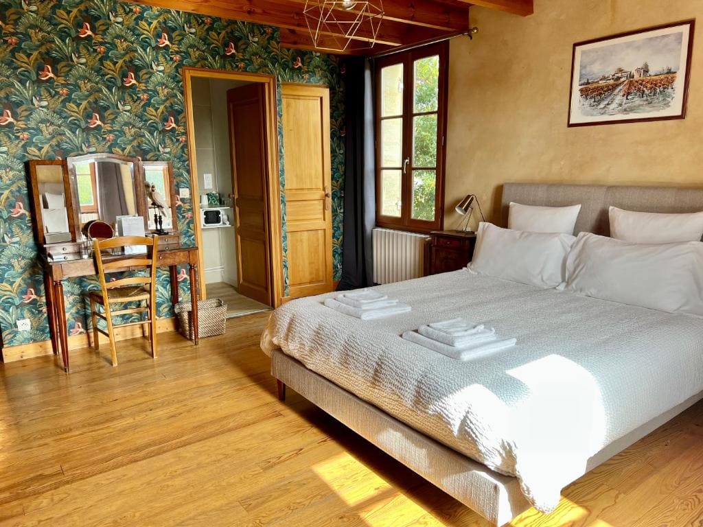 La Gomerie Chambres d'Hotes - View 6