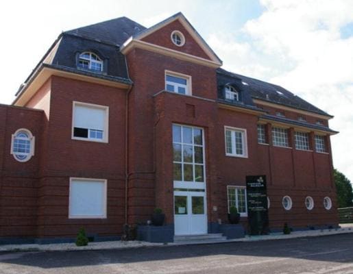 Hôtel la Régie - Main view