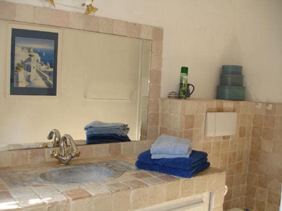 L'Amandari Provence holidays - garden, pool, jacuzzi, AC - Tampilan utama