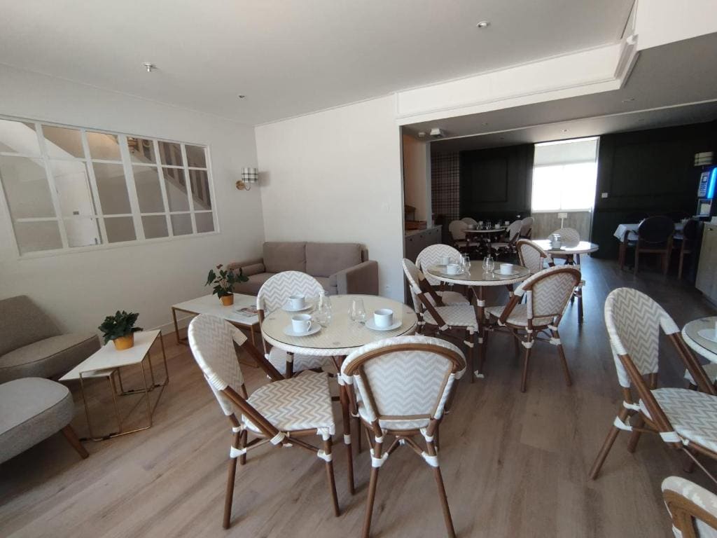 Hotel Anne De Bretagne BLOIS - View 5