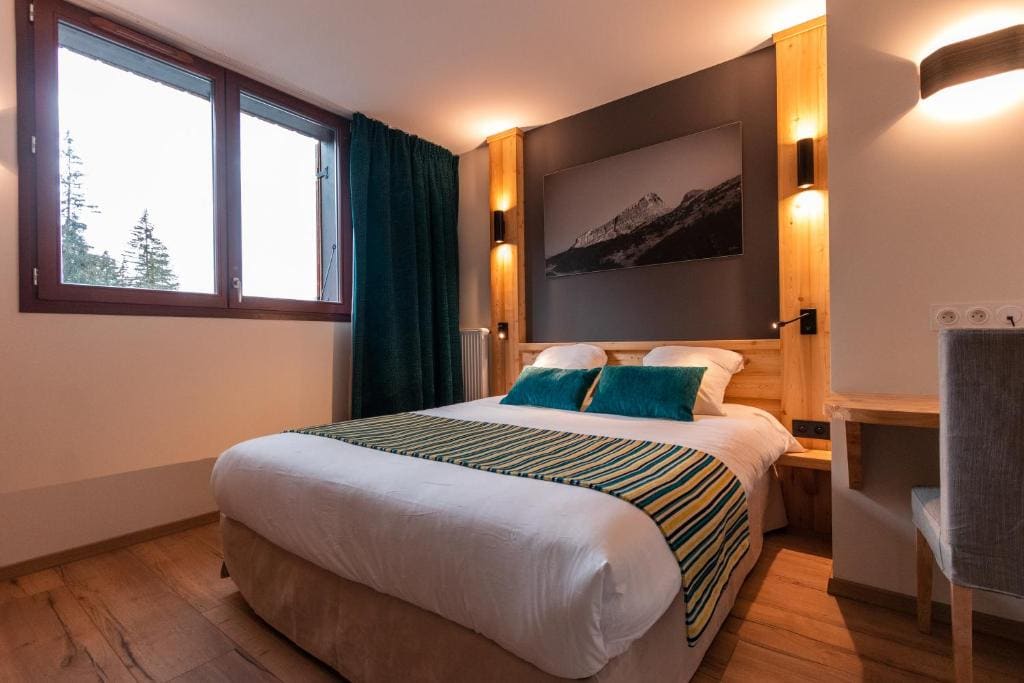 Auberge De La Croix Perrin - View 7