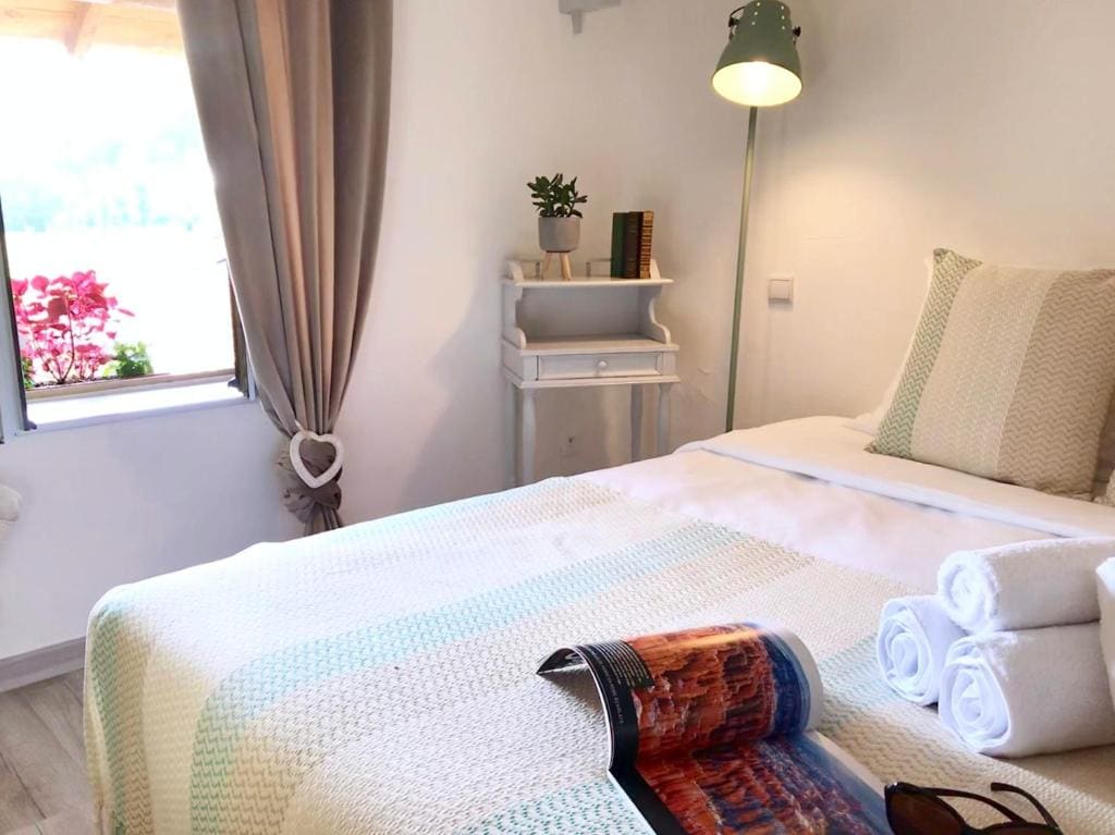 HOSTELLERIE DES BICHONNIERES - View 6