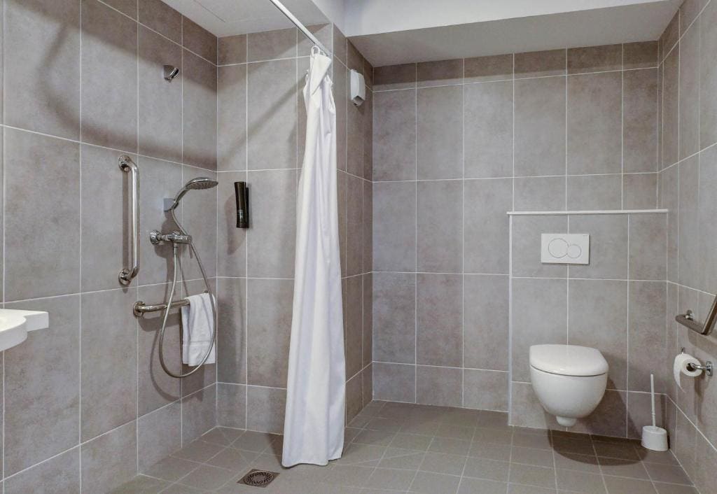 B&B HOTEL Besançon Valentin - View 3