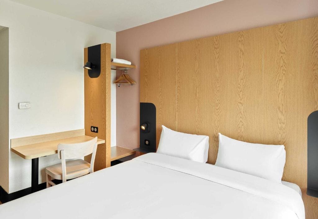 B&B HOTEL Paris Romainville Noisy-le-Sec - View 4
