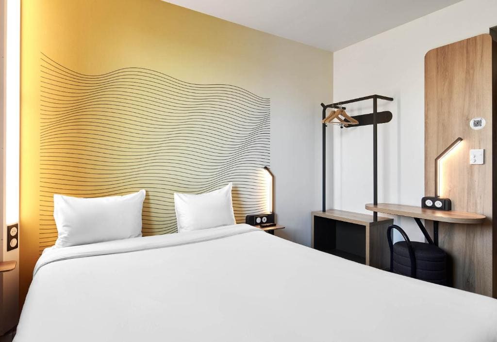 B&B HOTEL Igny Palaiseau - View 3