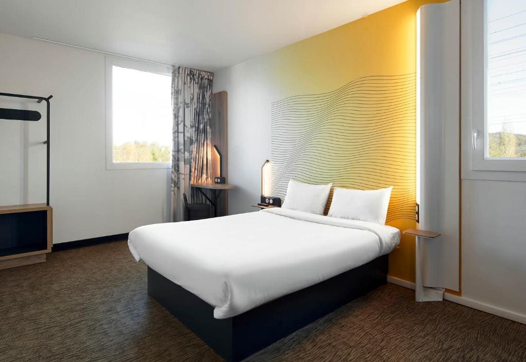 B&B HOTEL Igny Palaiseau - View 2