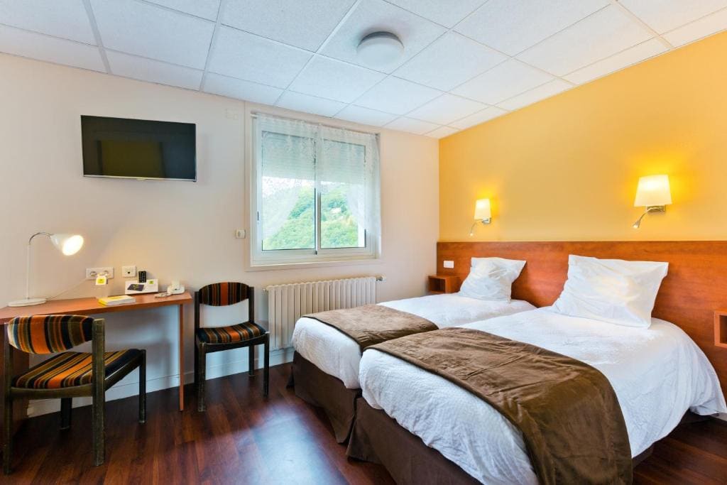 Logis Hôtel Belle Vue - View 2