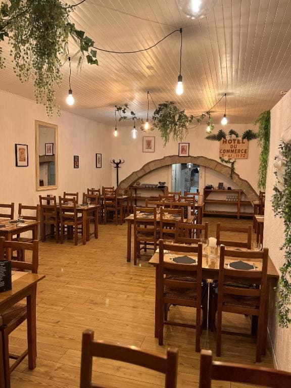 Le Café du Commerce - View 4