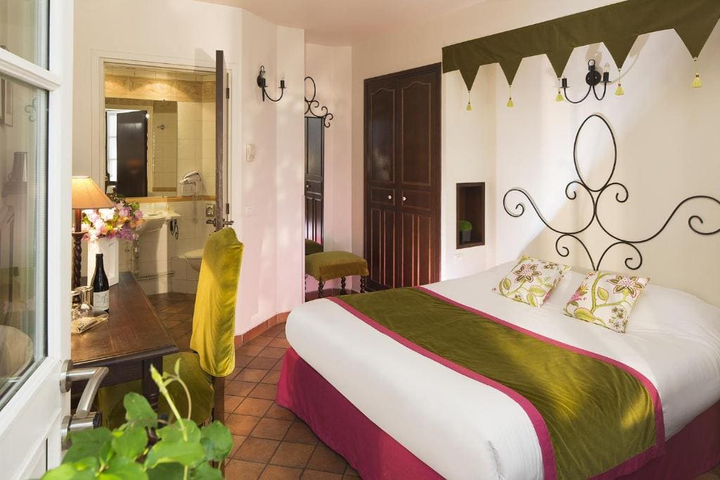Castex Hotel - View 2