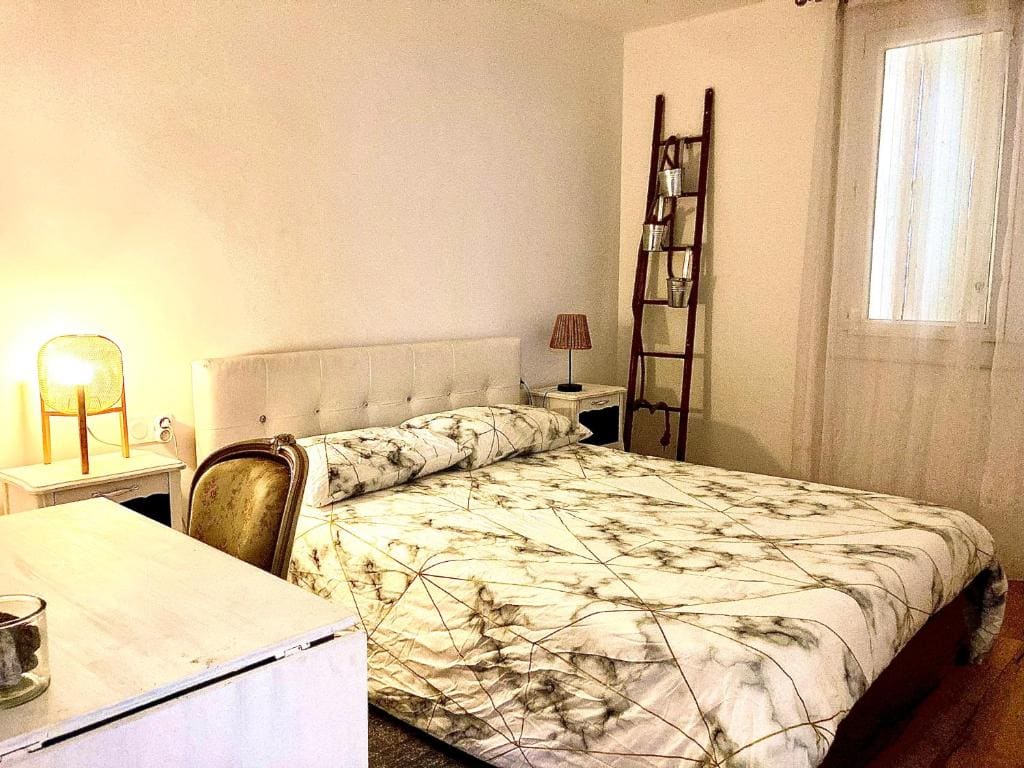 Chambre 1er étage - Main view