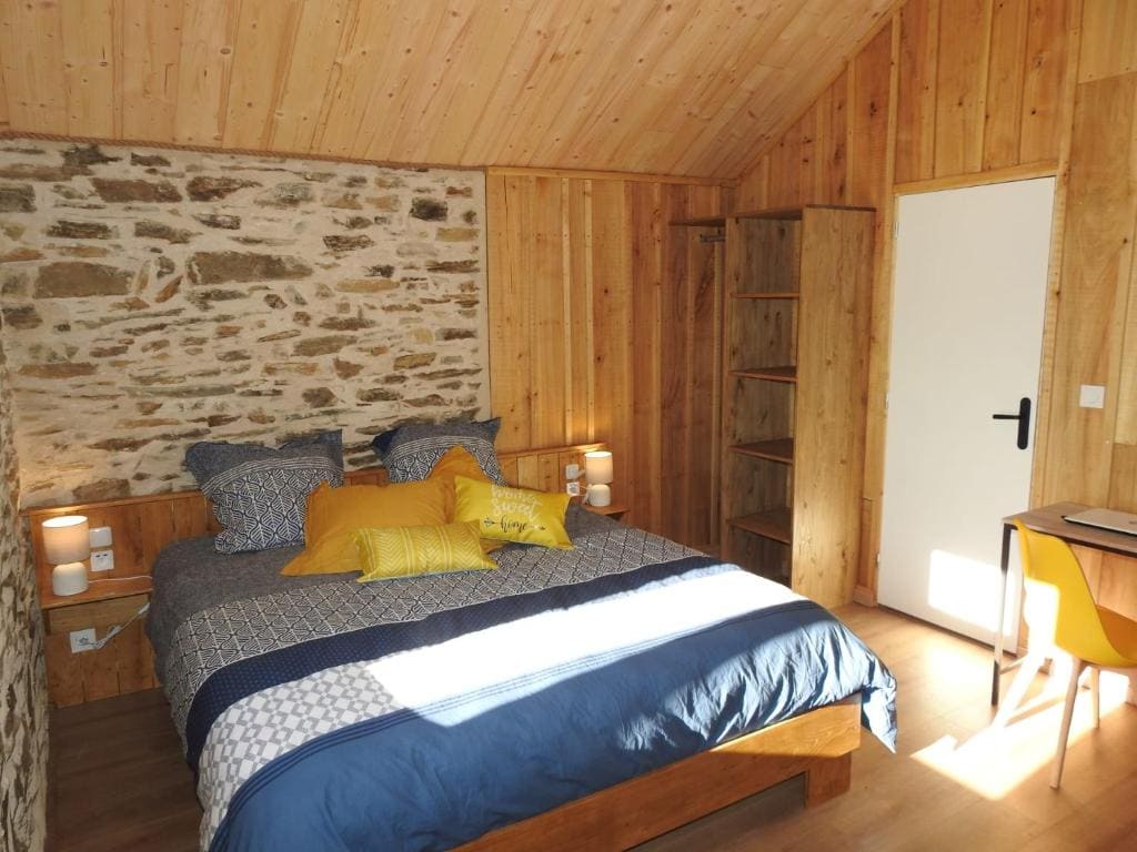Chambre d'hôtes Pierres anciennes, confort et nature - View 4