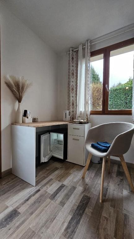 Chambre privé climatisé - View 5