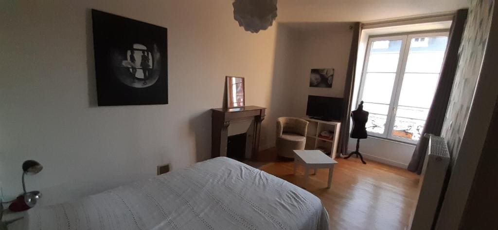 Chambre tout confort à l'étage - View 3