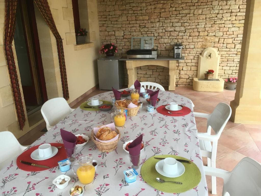 Chez bernadette et victor - View 2