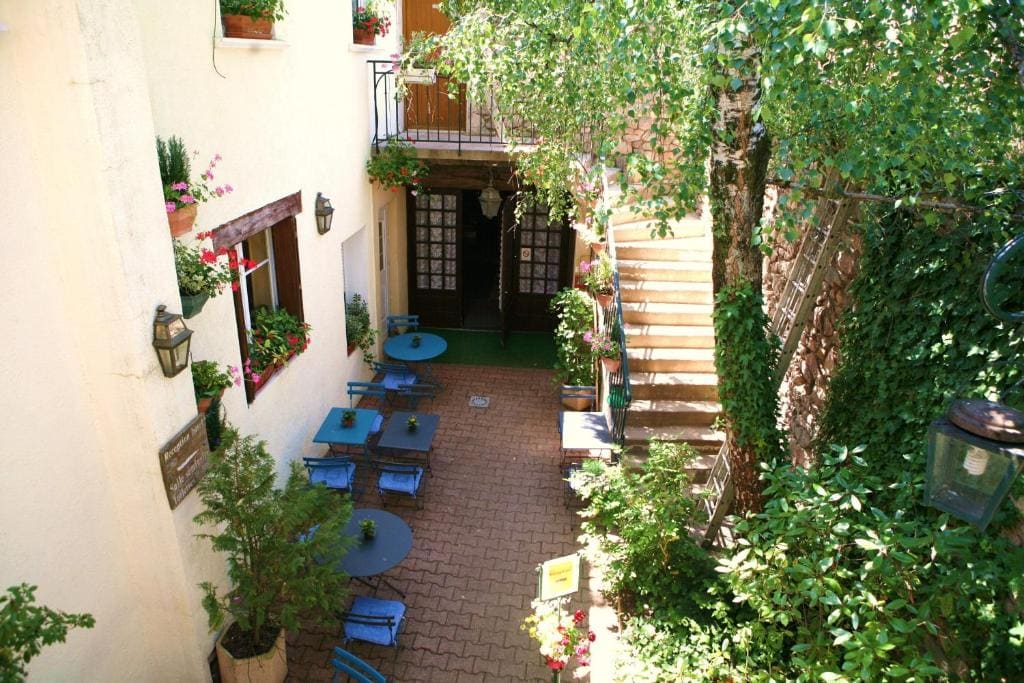 Hotel de Bourgogne - View 4
