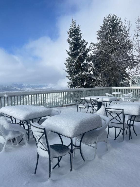 Hotel des Pyrénées - View 6