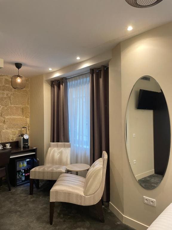 Lion d'Or Paris Hotel - View 7