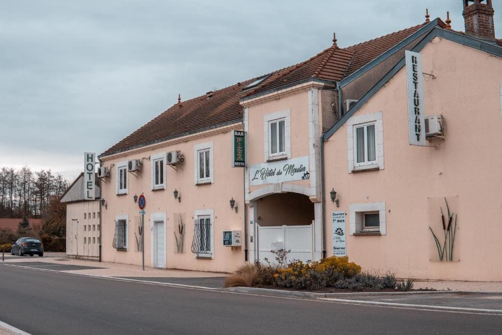 HOTEL DU MOULIN - View 4