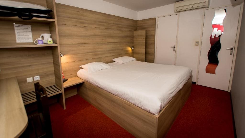 So'Lodge Niort A83 - View 2