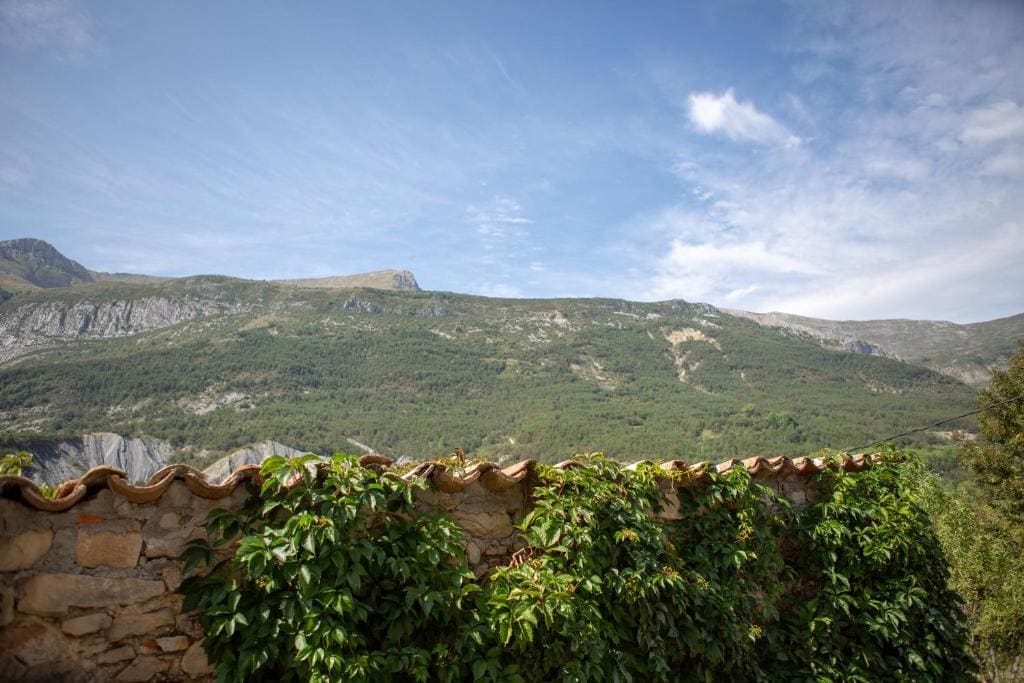 Gaïa, maison d'hôtes Verdon, vue féerique - Main view