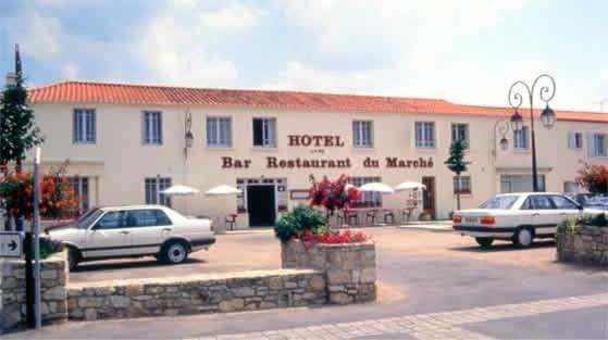 Hôtel du Marché - Main view