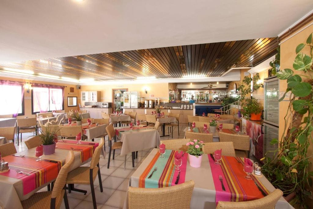 Hôtel La Croix de Malte - Foto 3