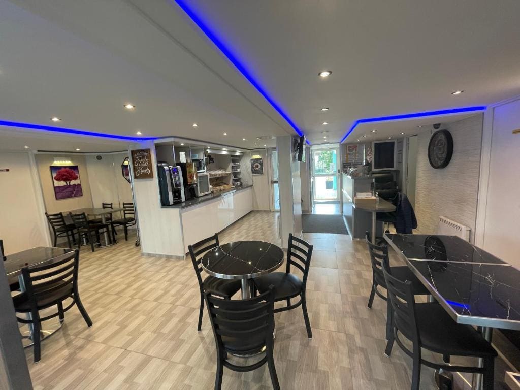 Fasthotel Roissy - Saint-Witz - View 3