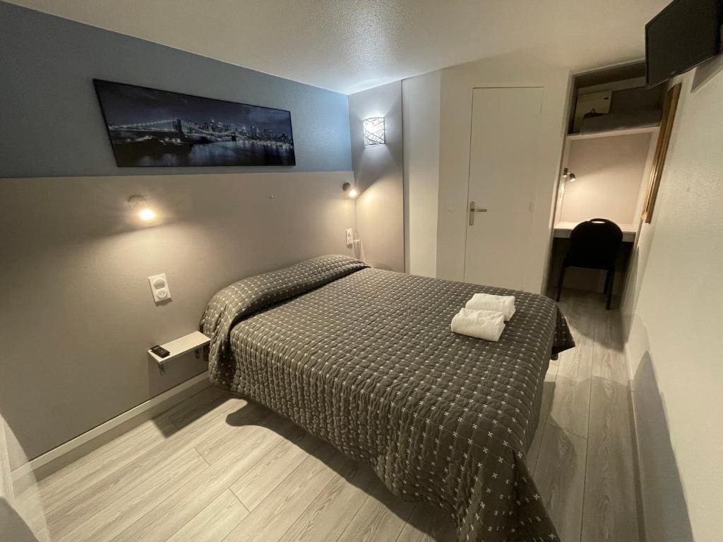 Fasthotel Roissy - Saint-Witz - View 7
