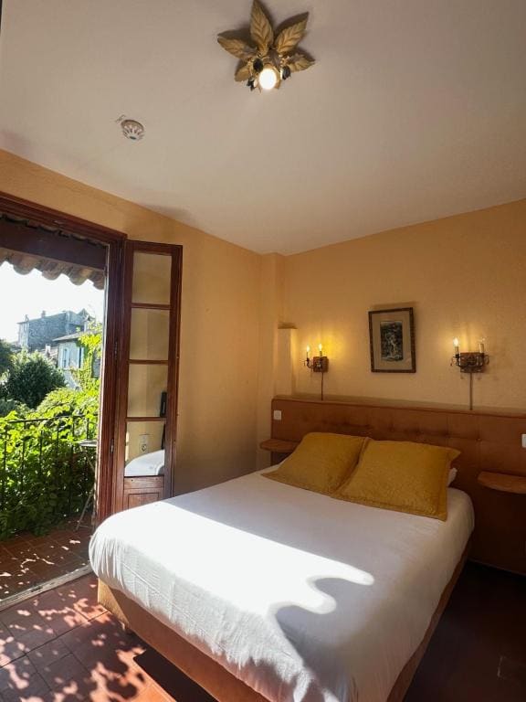 Hostellerie Le Beffroi - View 5