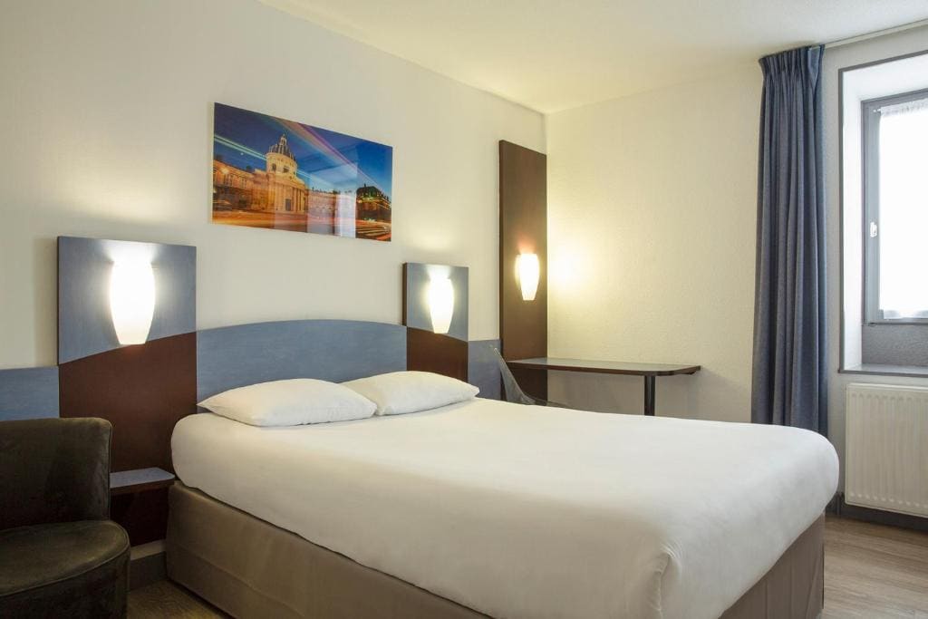 Hôtel The Originals Access - proche centre-ville - Gare - View 7