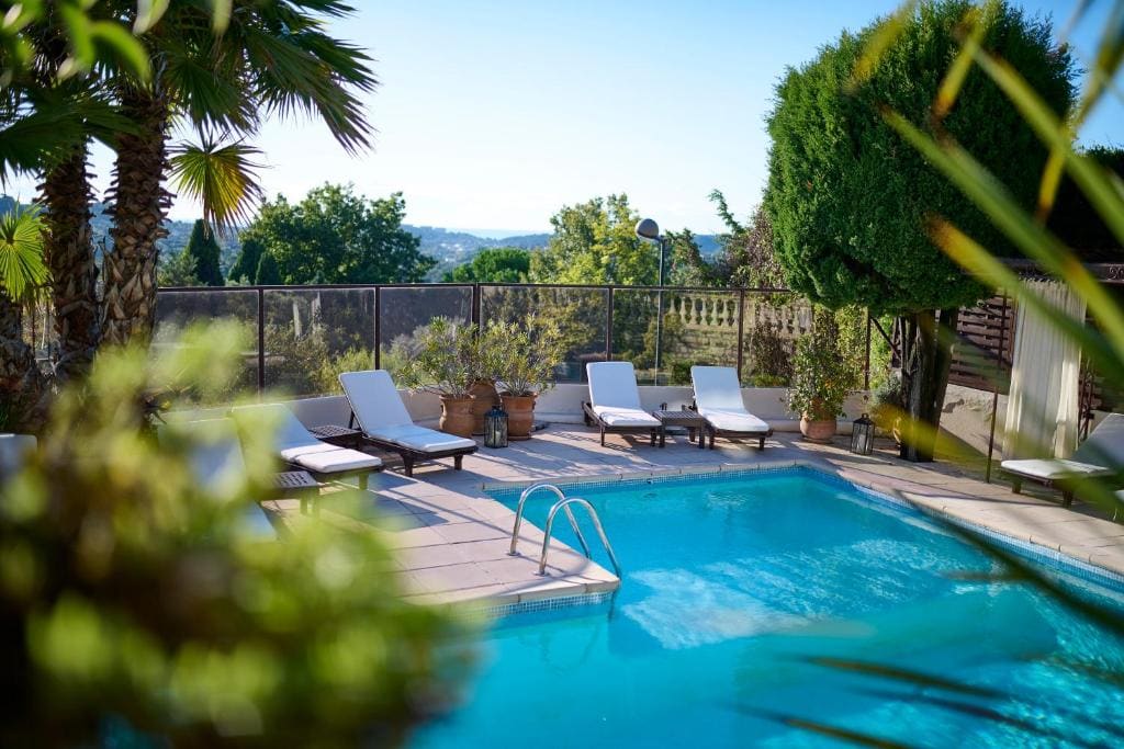 Hôtel La Grande Bastide - View 5