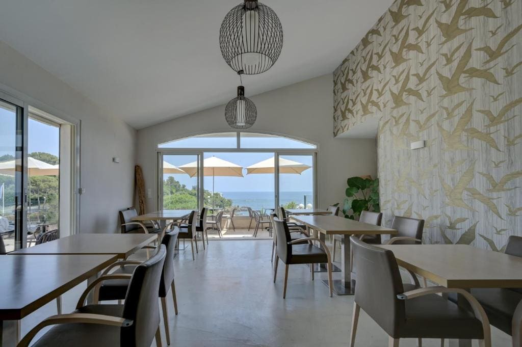 "Cap Riviera" Hotel & Restaurant Saint Aygulf - View 4