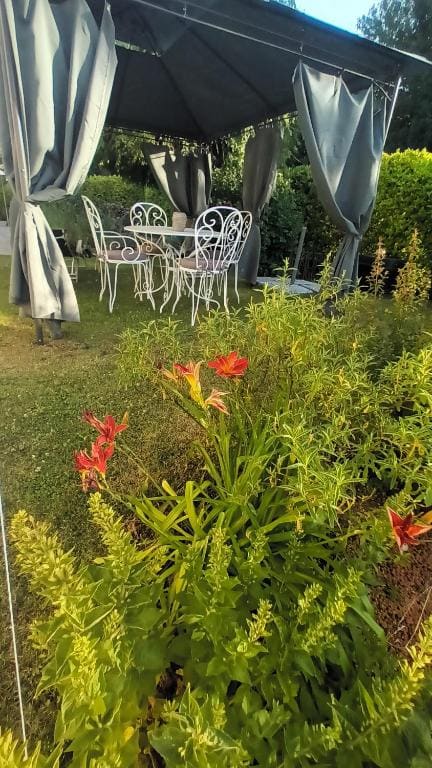 LA BONNE ADRESSE - View 2