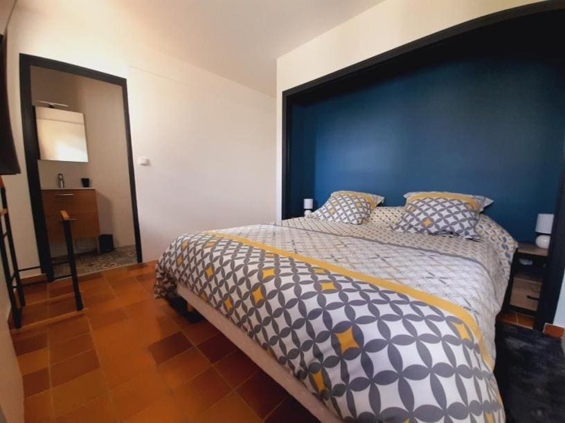 La Bonne Etoile - Chambres d'hôtes et Appartements - - View 6