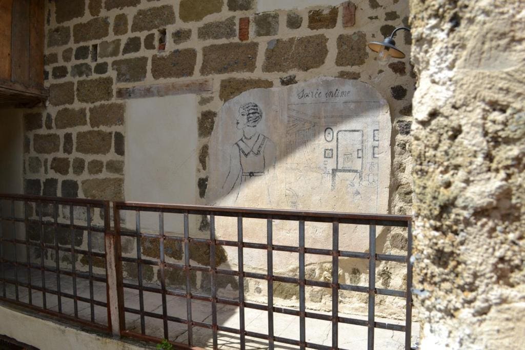 Le 19 - Suite LaFayette 70m2 - Centre Historique - Clim - View 6
