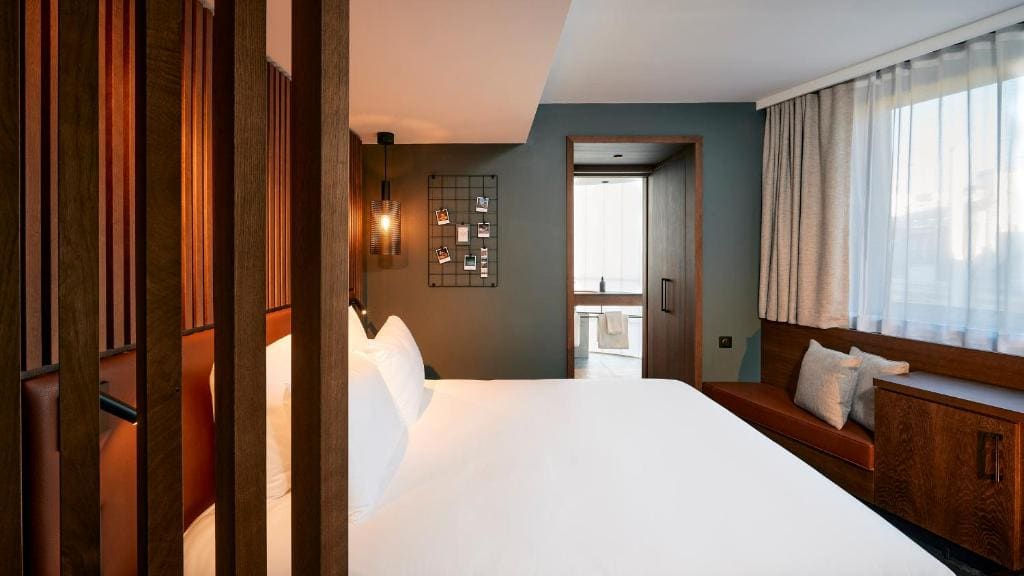 Le Bellune Paris - View 6