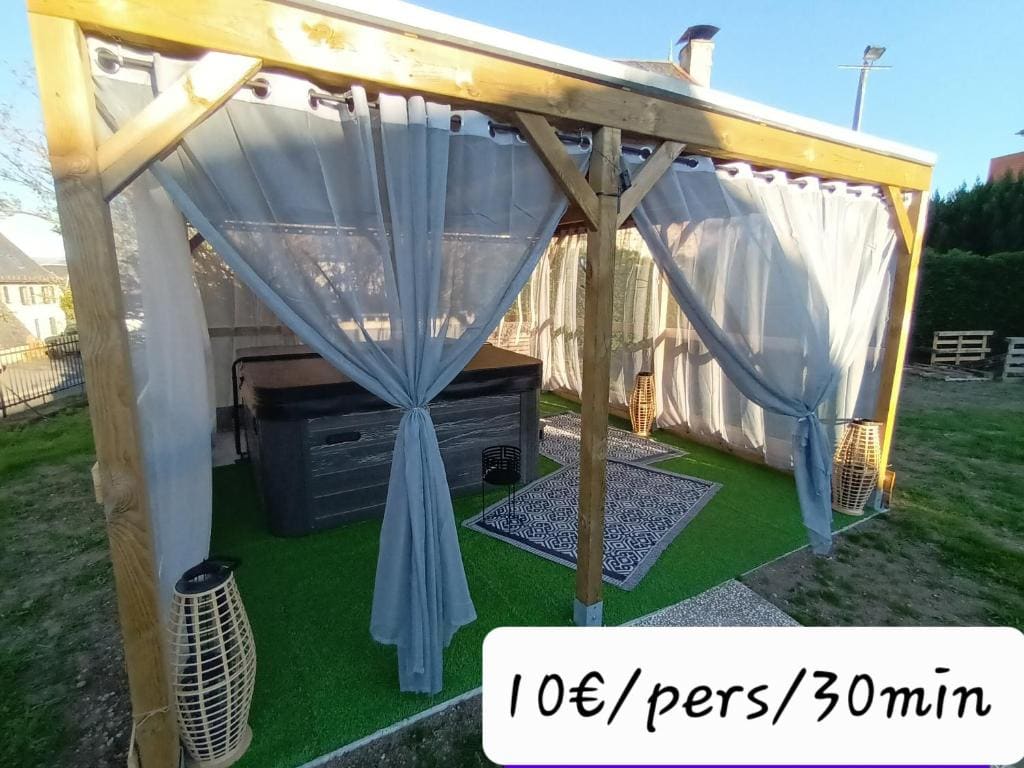 Le Miraillet, chambre hôte - Main view
