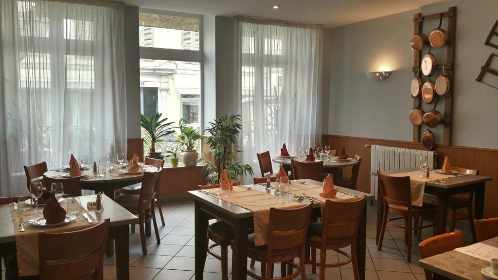 Hotel Le Saint Georges - View 3