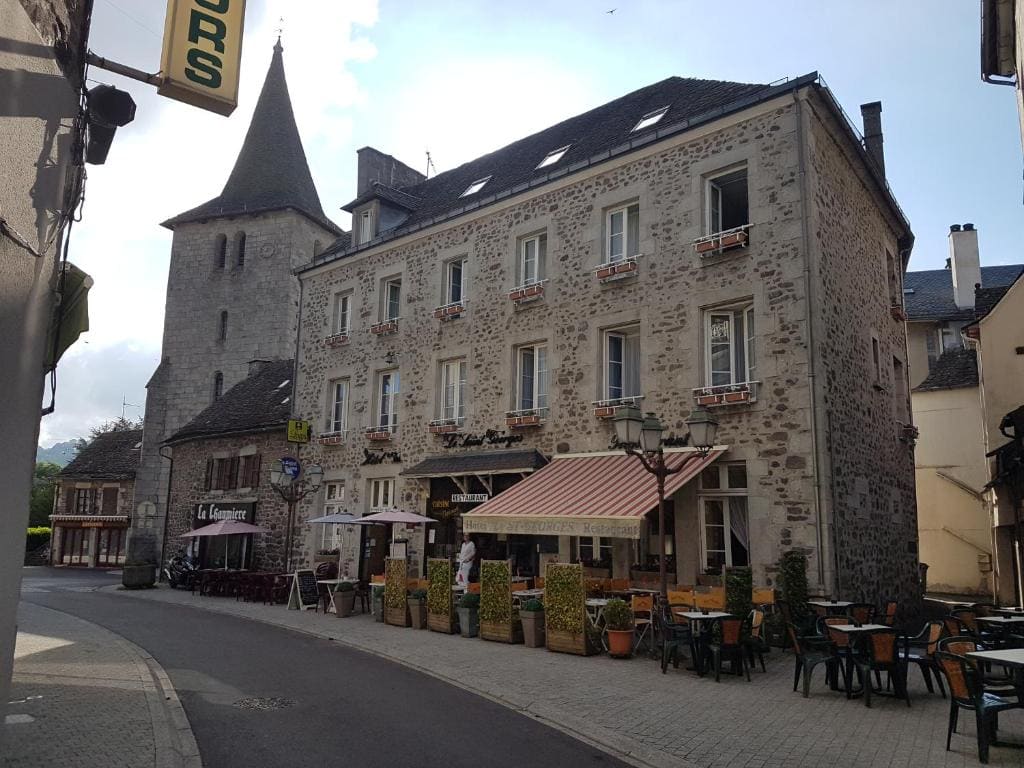 Hotel Le Saint Georges - Main view